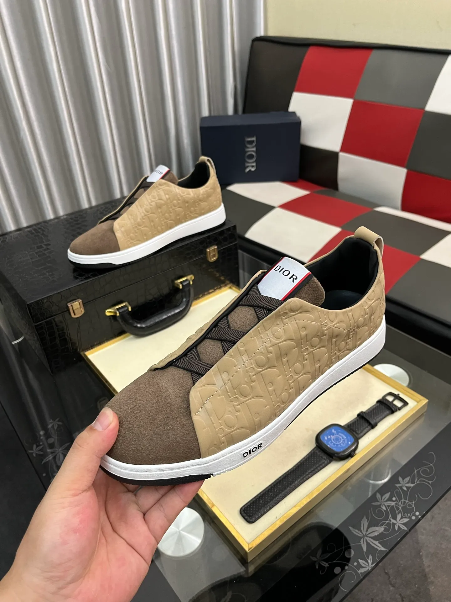 Men's Men's Shoes 💰458⌚️⌚️[Dior] Dior's new casual men's shoes are on the market in Hong Kong counters. The official website is 1:1 production. Original Italian materials. Designed by European and American masters. Perfect shape to create counter quality. Solid color rubber wear-resistant outsole and classic dazzling head! Super versatile and very comfortable. High-end without losing taste, fashionable and novel! ! Absolute focus! Code number: 38-442️⃣Colors available